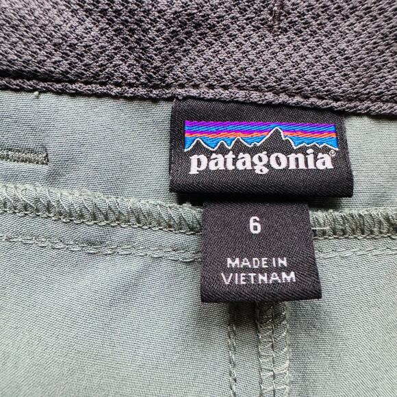 Patagonia Womens Happy Hike Capri Lightweight 50+ UPF Khaki Green Pants Sz 6 - Picture 8 of 14